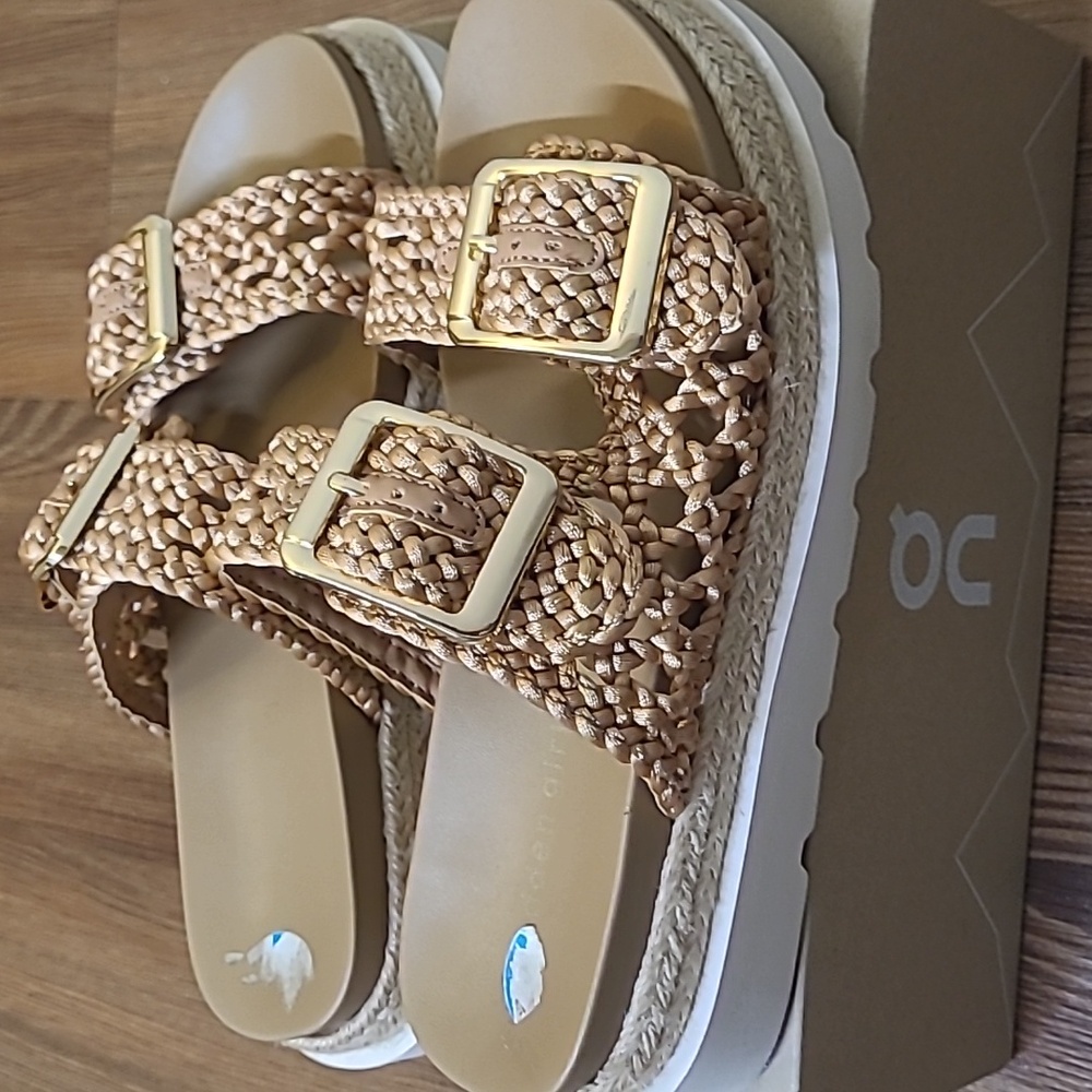 MADEN GIRL Women's Tan Woven Sandals with Gold Buckles used good‎ condition - Picture 3 of 13